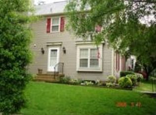 7411 Spring Tree Dr, Springfield, VA 22153