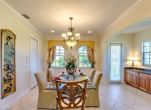 5th image of 22561 Glenview Ln