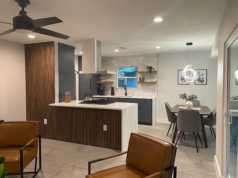 Falcon Hill Dr — Photo 7