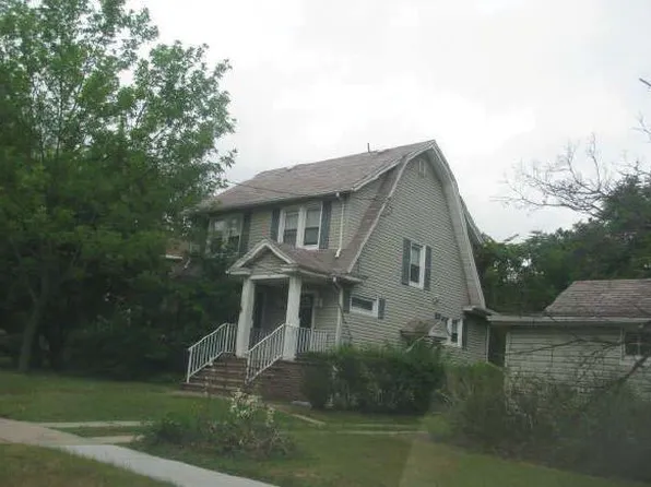 1916 W 7th St, Piscataway, NJ 08854