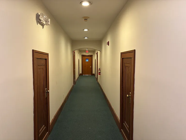 336 Batavia St #210 — Photo 10