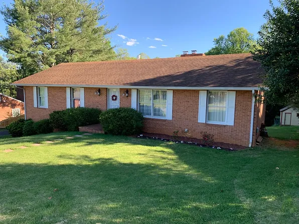 4434 Rosecrest Rd, Roanoke, VA 24018