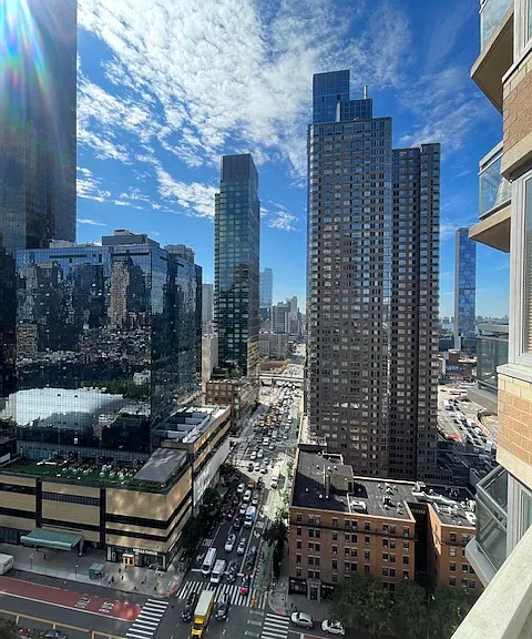 500 W 43rd St #24D — Photo 10