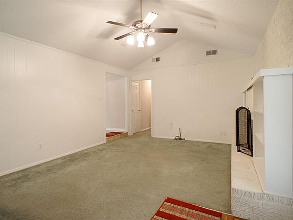 3rd image of 2201 Stonegate Dr N