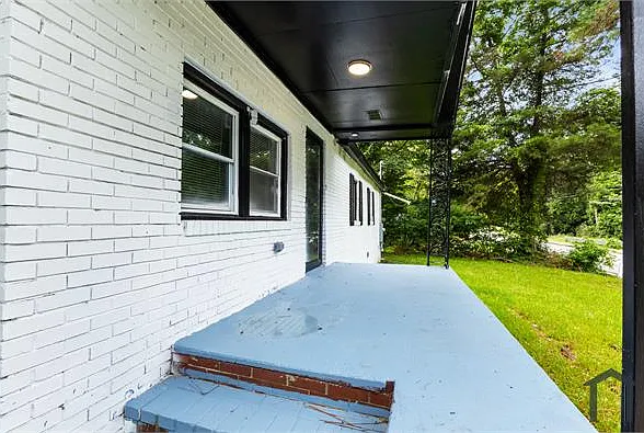 3846 Log Cabin Dr — Photo 20