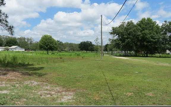 4th image of 8750 Wee Farms Ln