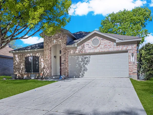 213 Tapwood Ln, Cibolo, TX 78108