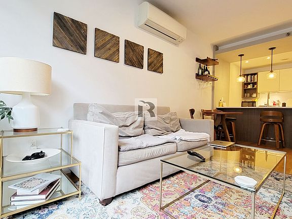 4th image of 740 De Kalb Ave #203