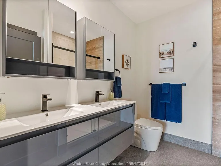 1530 Lauzon Rd #109 — Photo 42