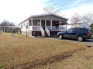 10488 Twin Ponds Dr, Windsor, VA 23487