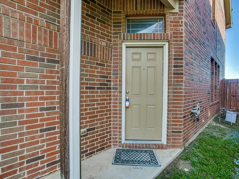 8424 Jay St — Photo 3