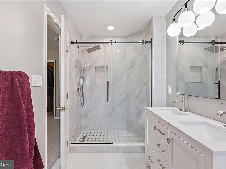 42476 Regal Wood Dr — Photo 28
