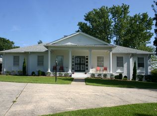 1491 W Broad St, Cookeville, TN 38501