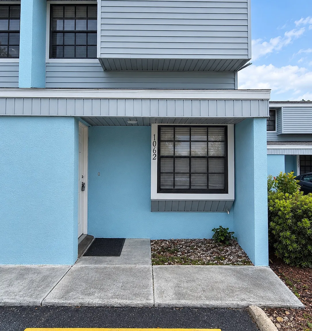 2 bed, 1000 sqft, $1,450 — Photo 1