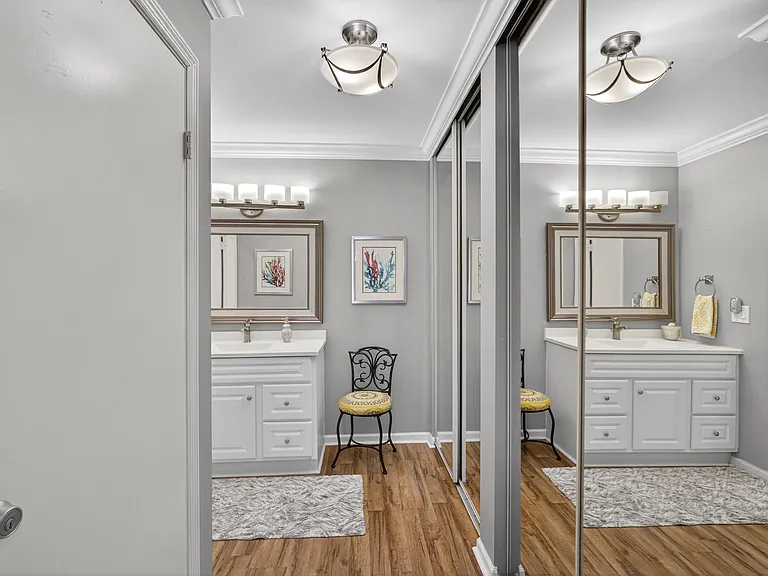 605 Brackenwood Cv — Photo 19