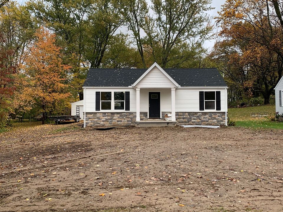 1st image of 2095 Beach Dr