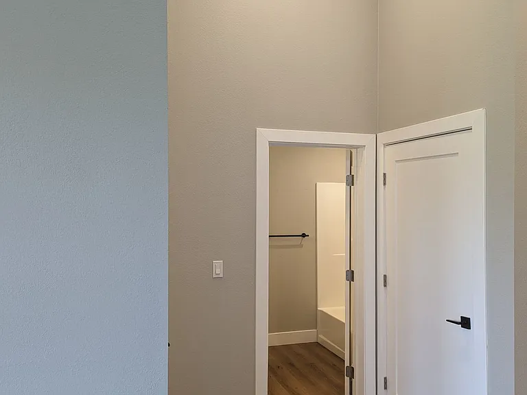 514 McKinley Ave — Photo 14