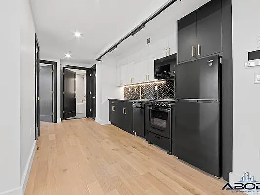 Rented by ABODE NYC LLC | media 6