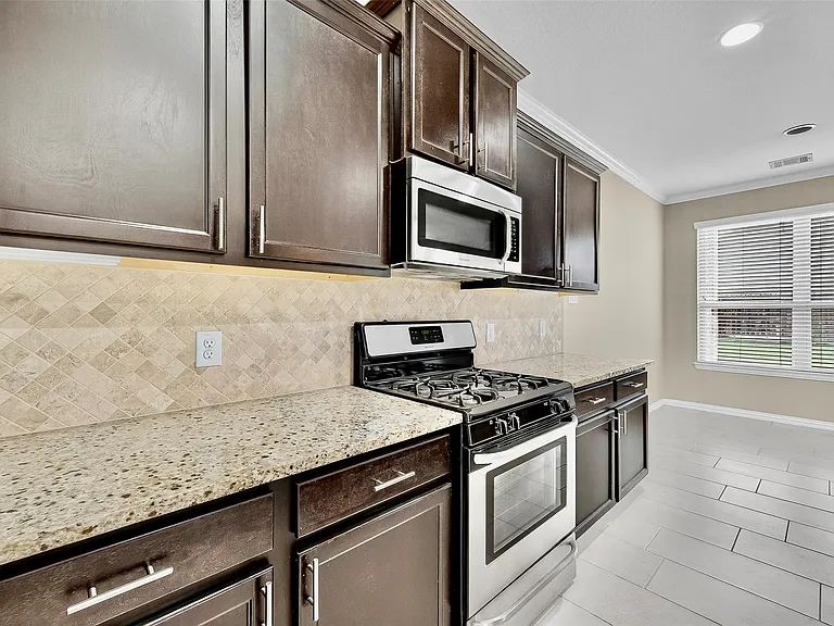 3515 Big Hickory Ct — Photo 10