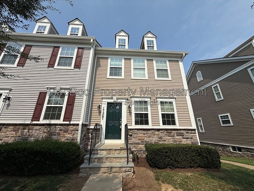 1st image of 17267 Library Blvd