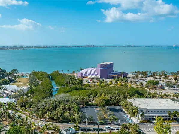 750 N Tamiami Trl Unit 519, Sarasota, FL 34236