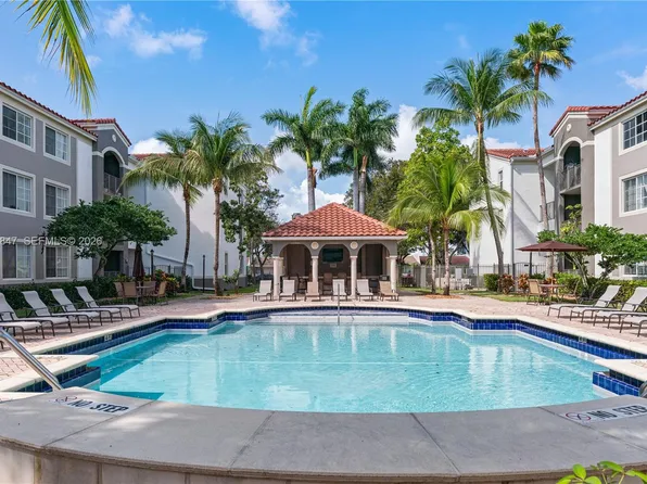 6851 SW 44th St APT 307, Miami, FL 33155