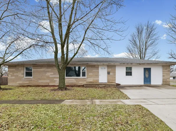 502 S Piatt St, Monticello, IL 61856