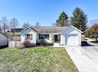 556 Highway 139, Dandridge, TN 37725