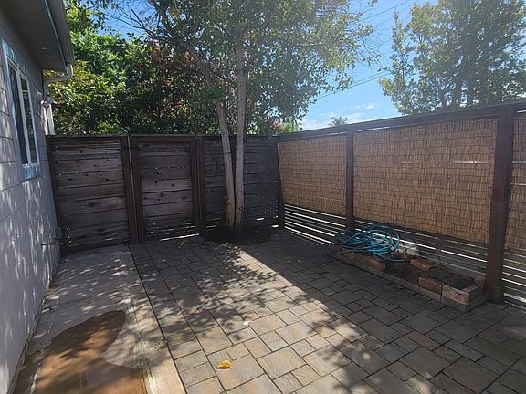 5th image of 876 36th St