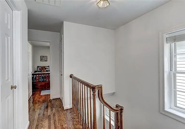 5630 7th St N — Photo 21