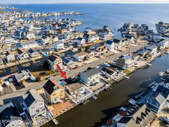 222 Teakwood Drive, Bayville, NJ 08721