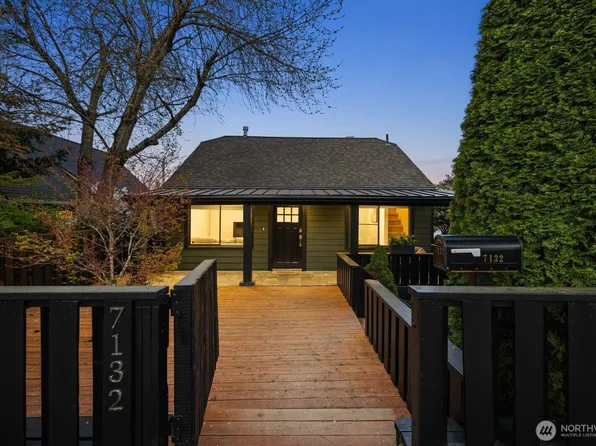 7132 34th Avenue SW, Seattle, WA 98126