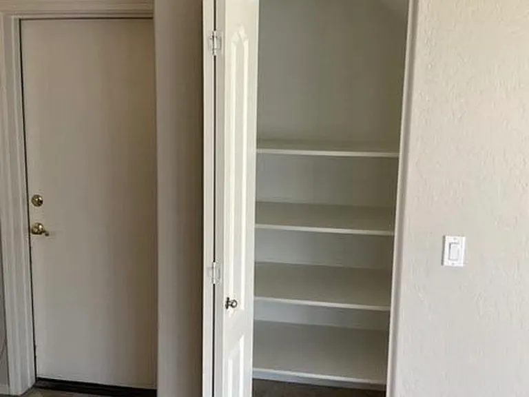 1015 S Val Vista Dr #33 — Photo 5