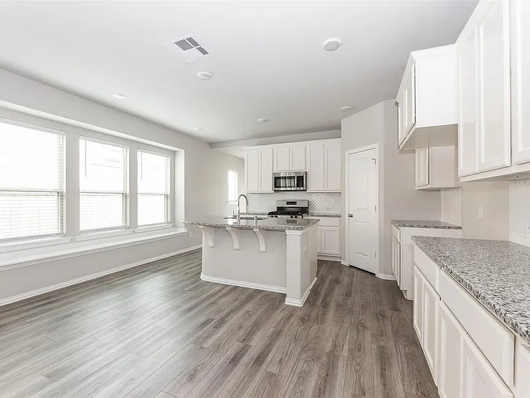 15211 Stuart Bat Cave Ln — Photo 7