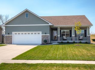 1476 Marina Cove Dr, Polk City, IA 50226