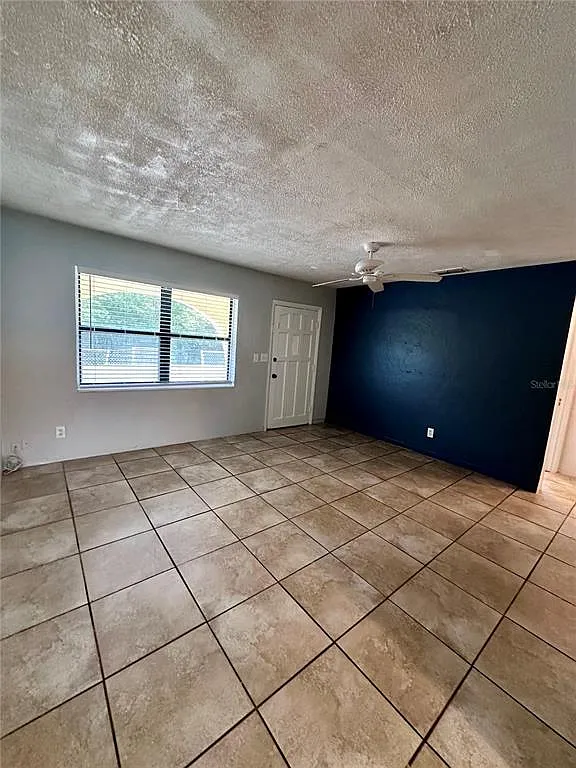 2 bed, 1.0 bath, 800 sqft, $1,350 — Photo 4