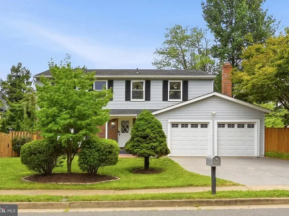 107 Appletree Dr NE, Leesburg, VA 20176
