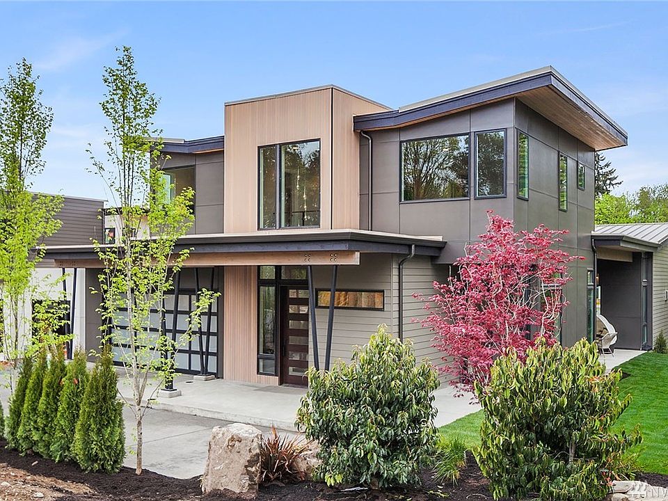 1st image of 8235 SE 31st St