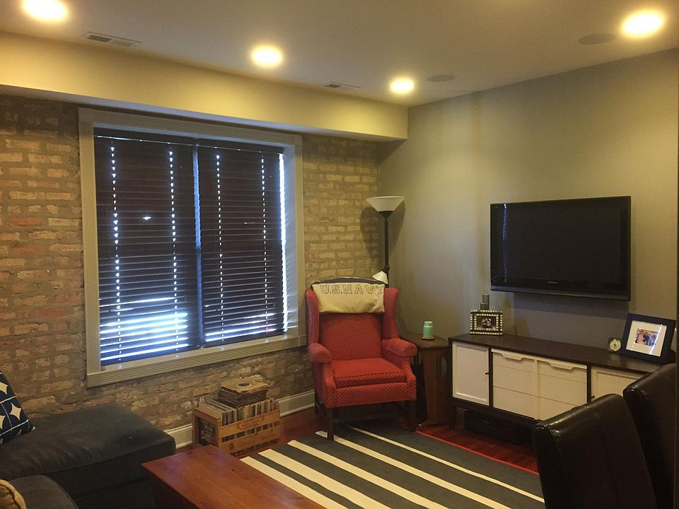 1st image of 4440 N Damen Ave APT 3W