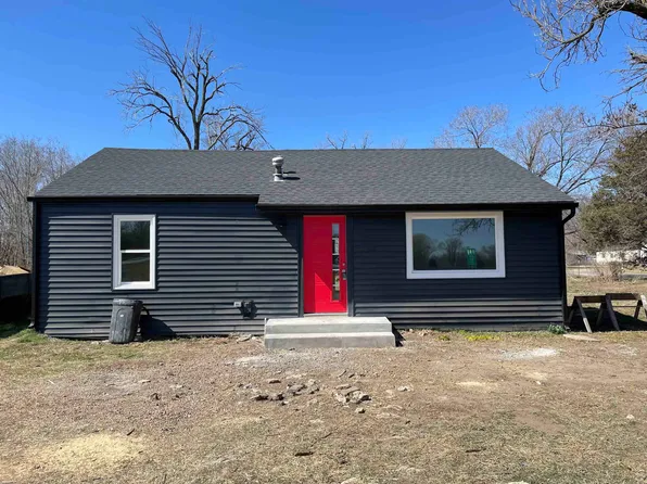 5903 S Washington Ave, Wichita, KS 67216