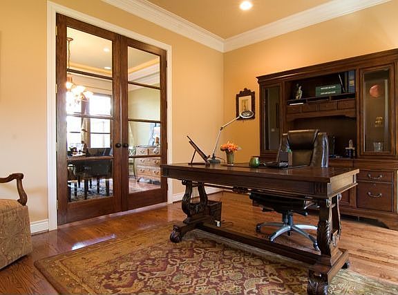Study or living area.