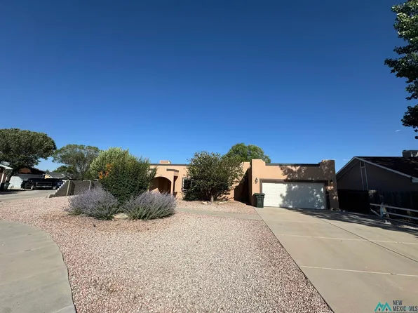 3194 Grey Hill Cir, Gallup, NM 87301