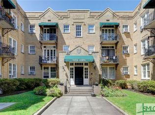 210 E State St APT 11, Savannah, GA 31401