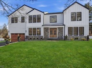 32 Felch Rd, Florham Park Boro, NJ 07932