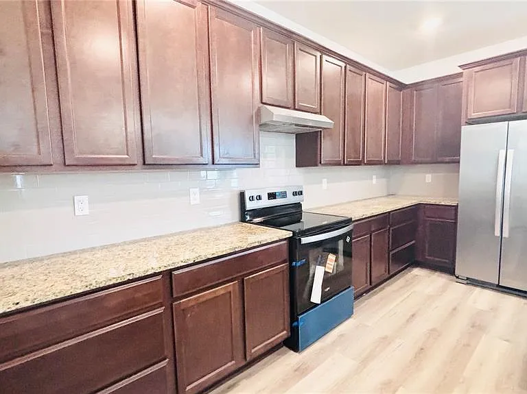 557 Scott Lake Creek Ln — Photo 7