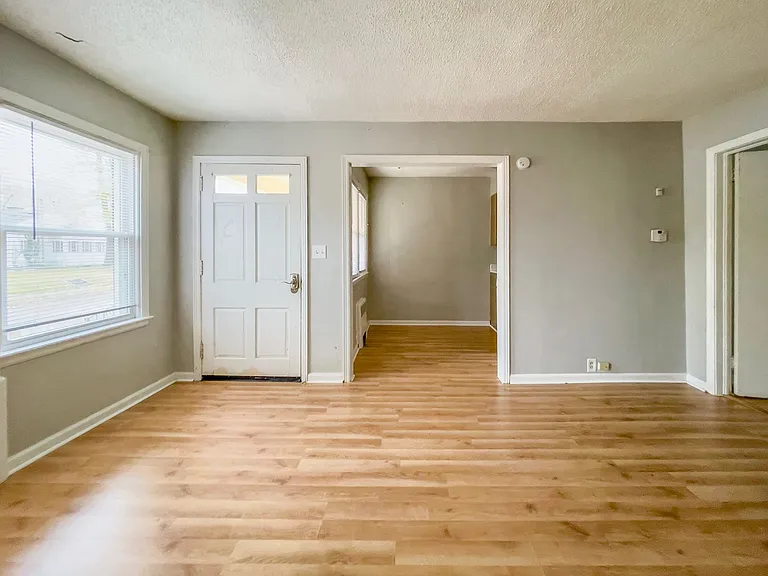 1518 W Main St #4 — Photo 5