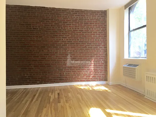 Rented by Manhattan Connection | media 13