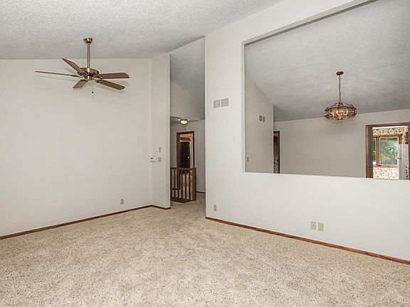 5th image of 309 Westbrook Ln
