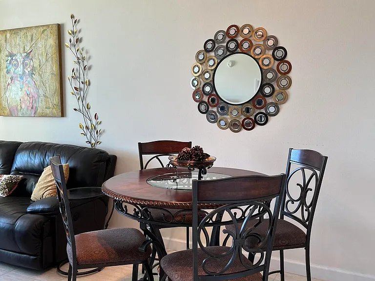 100 NE 6th St #206 — Photo 4