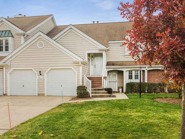 534 Park View Ter #534, Buffalo Grove, IL 60089